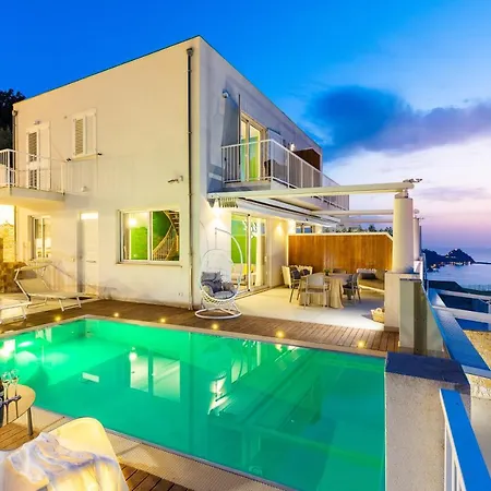 Villa D'orlando - With Private Pool And Sea View