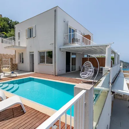 D'orlando - With Private Pool And Sea View Villa *