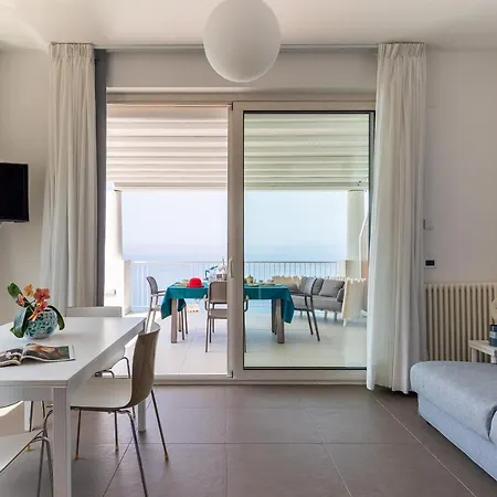 D'orlando - With Private Pool And Sea View Villa