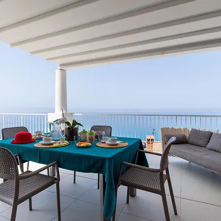 Villa D'orlando - With Private Pool And Sea View