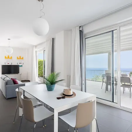 D'orlando - With Private Pool And Sea View Villa